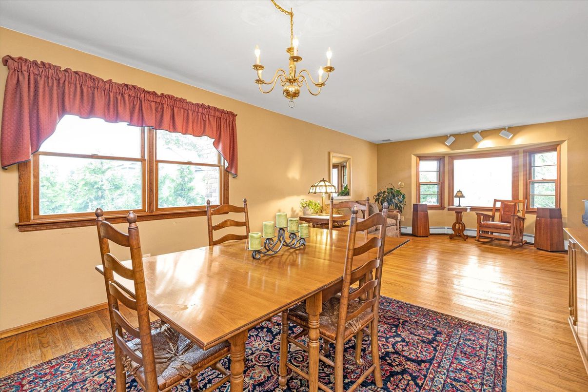 Chandelier, Dining room, Interior, Living room, Wood Texture Flooring