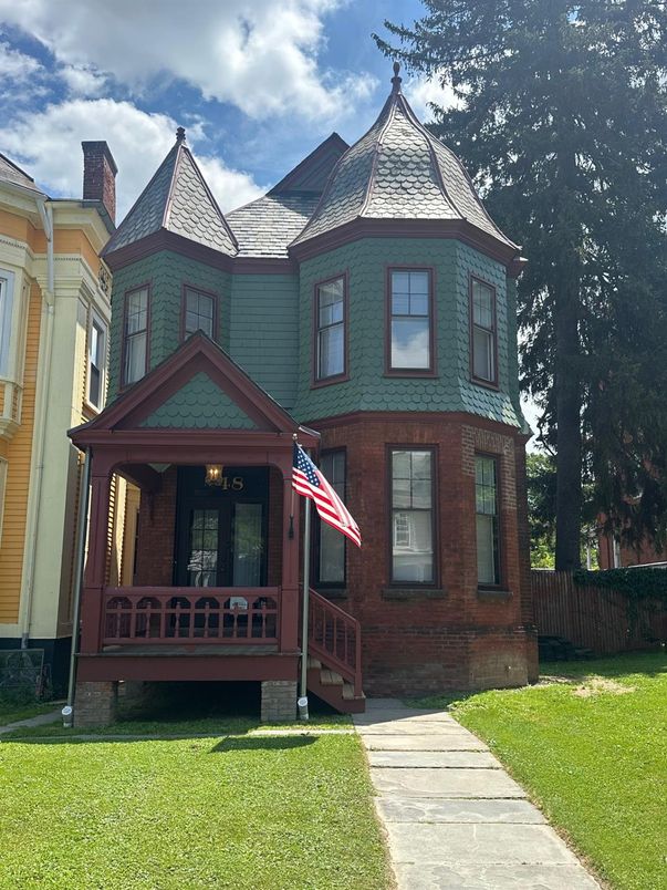 Exterior, Facade, Brick Facade, Queen Anne Victorian