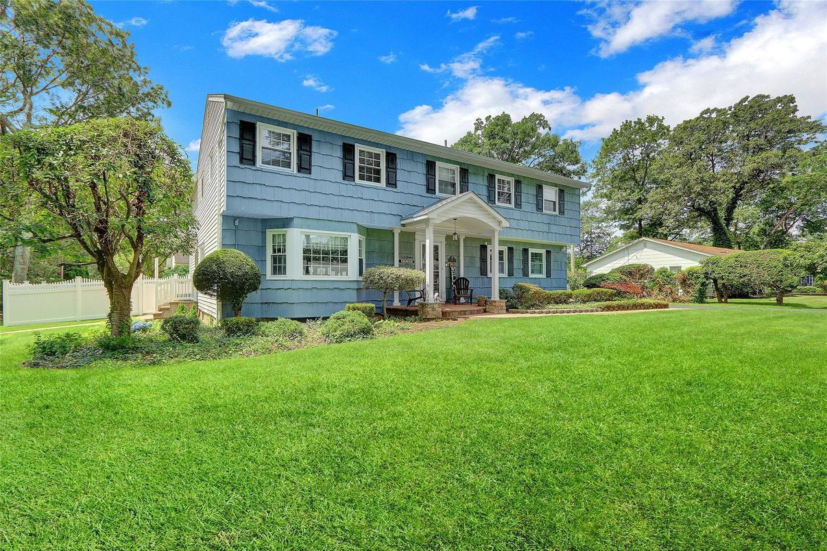 Backyard, Exterior, Facade, Georgian