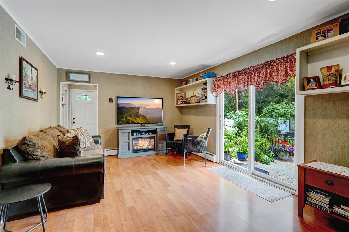 Fireplace, Interior, Living room, Recessed Lighting, Wood Texture Flooring
