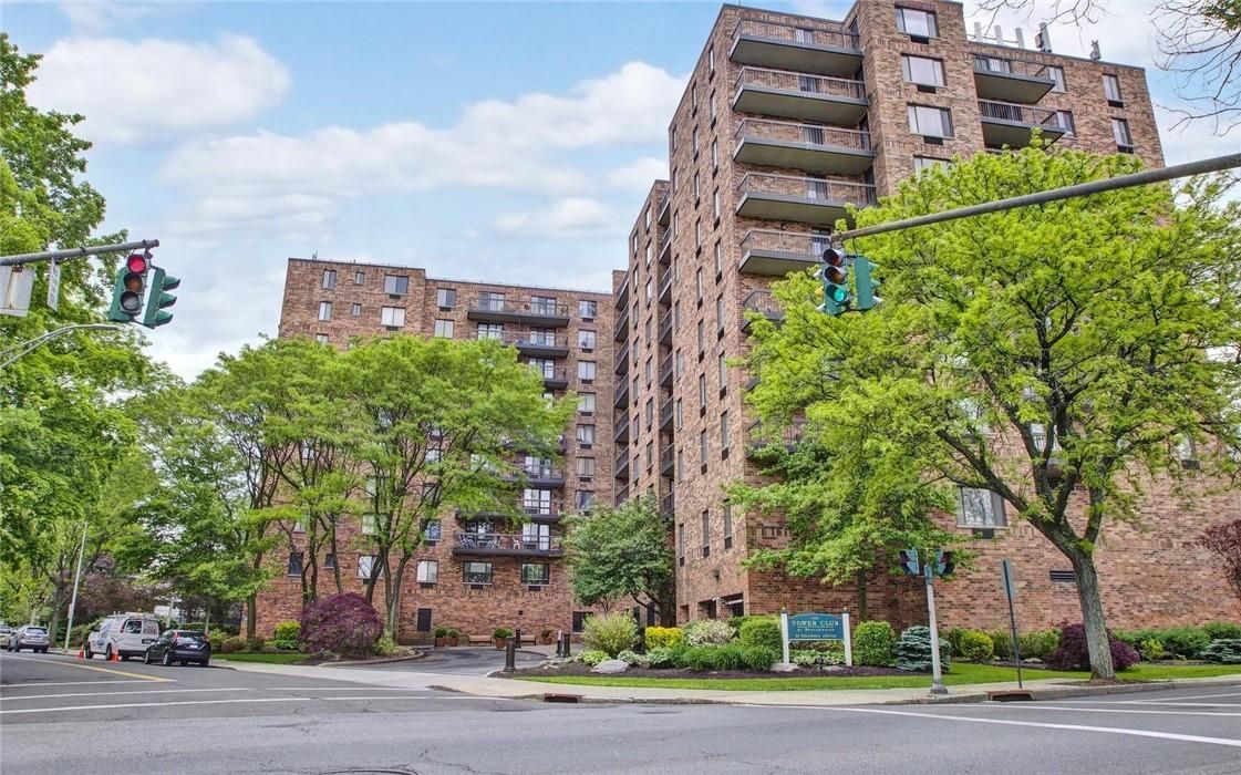 Exterior, Facade, Brick Facade, Condo Building