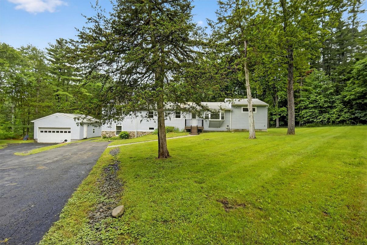 Backyard, Detached Garage, Exterior