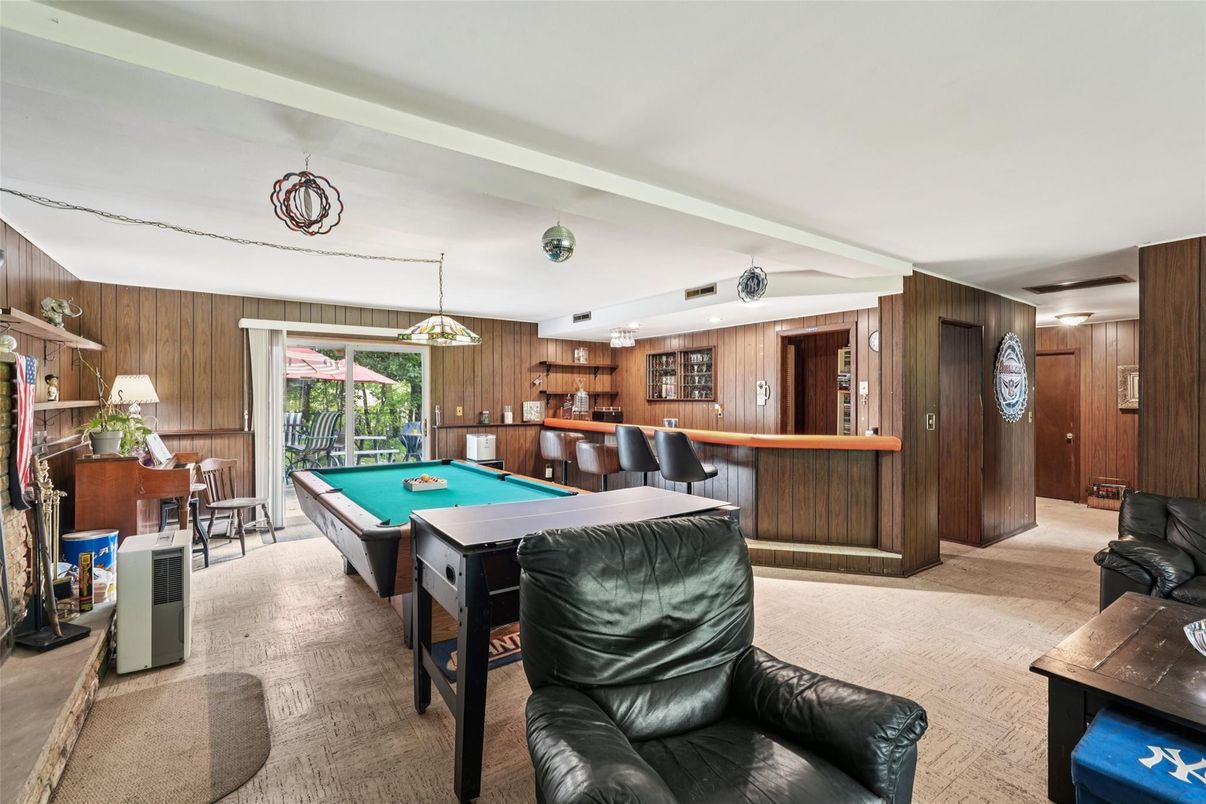 Billiard Table, Game Room, Interior, Pendant Lights, Recessed Lighting, Wooden Walls