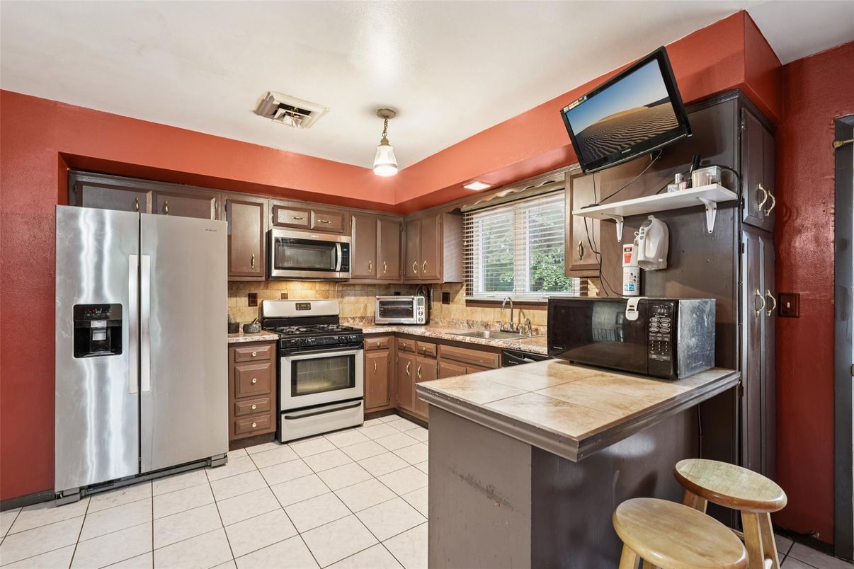 Interior, Kitchen, Stainless Steel Appliances, Tile Countertops