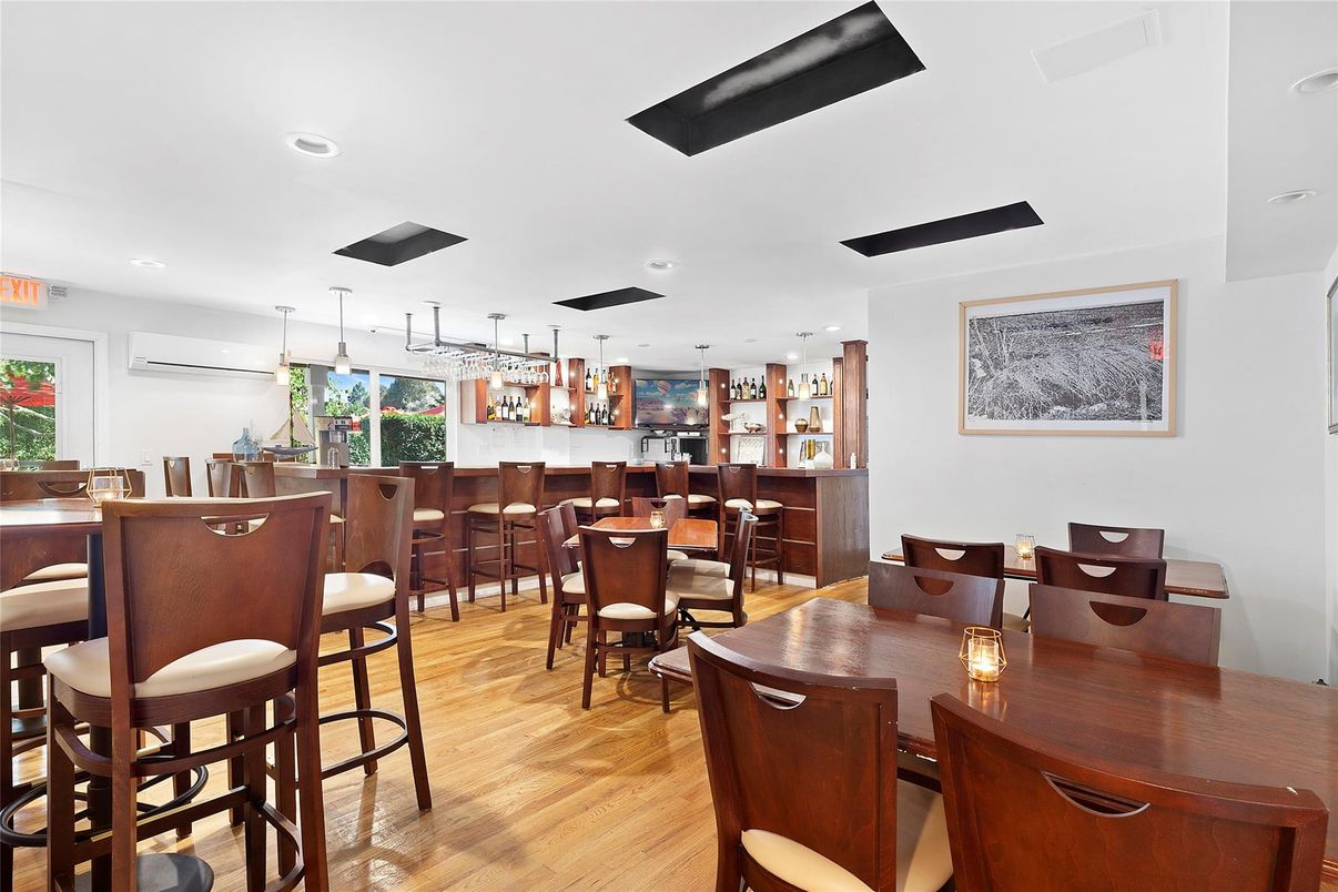 Dining room, Interior, Pendant Lights, Recessed Lighting, Wood Texture Flooring