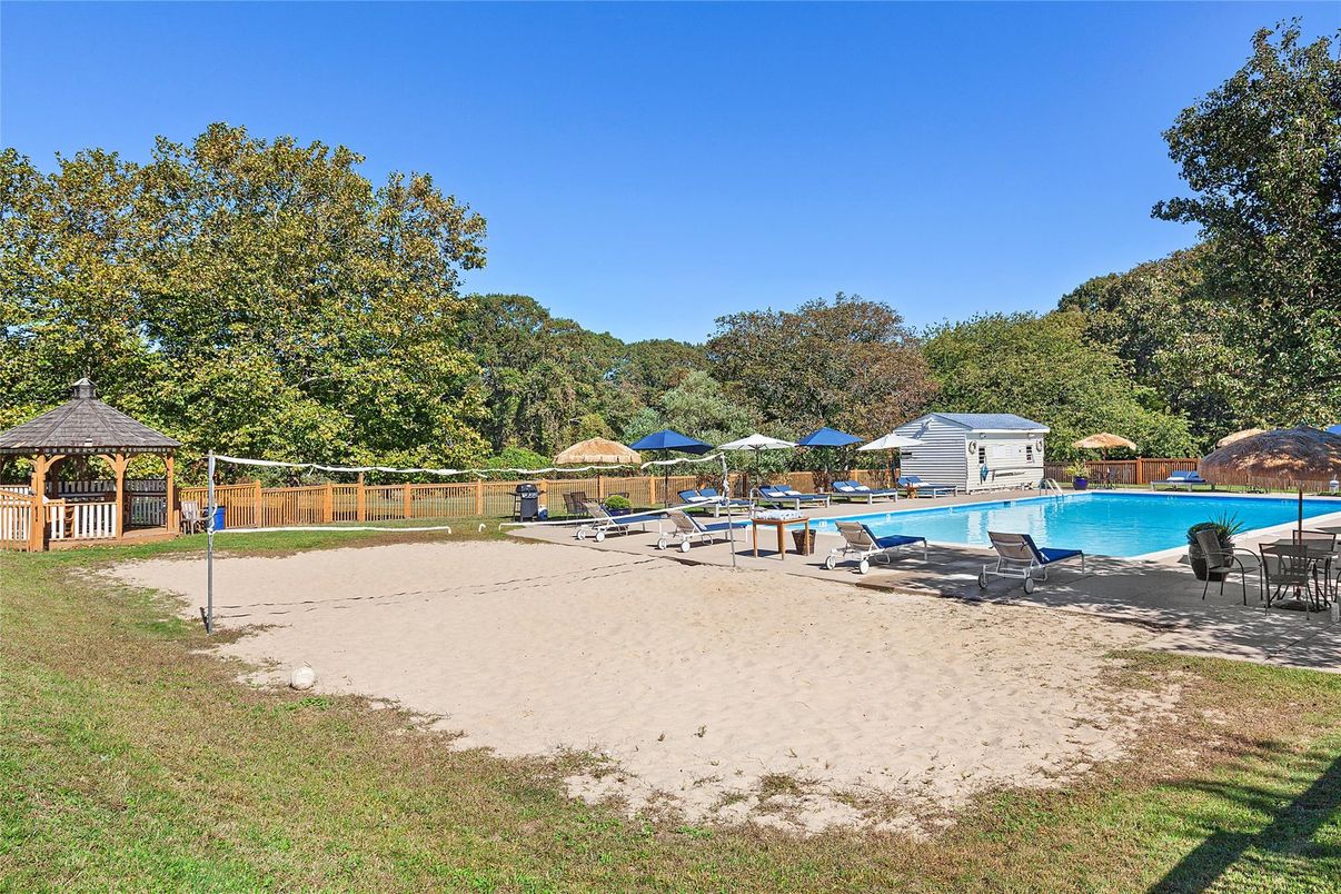 Backyard, Exterior, Pool