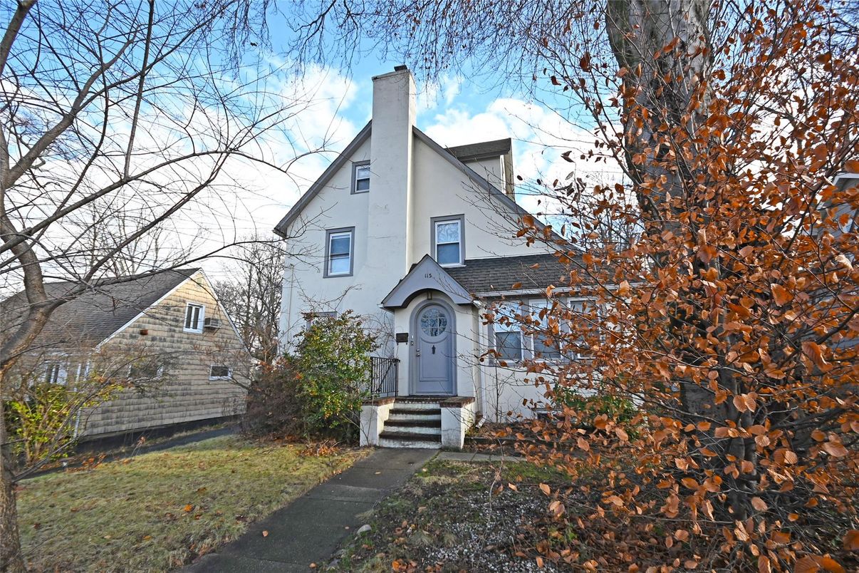 Exterior, Facade, Tudor Revival