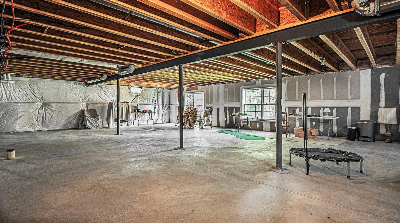 Interior, Wooden Beams