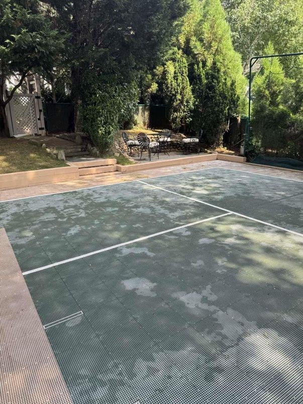 Exterior, Tennis Courts