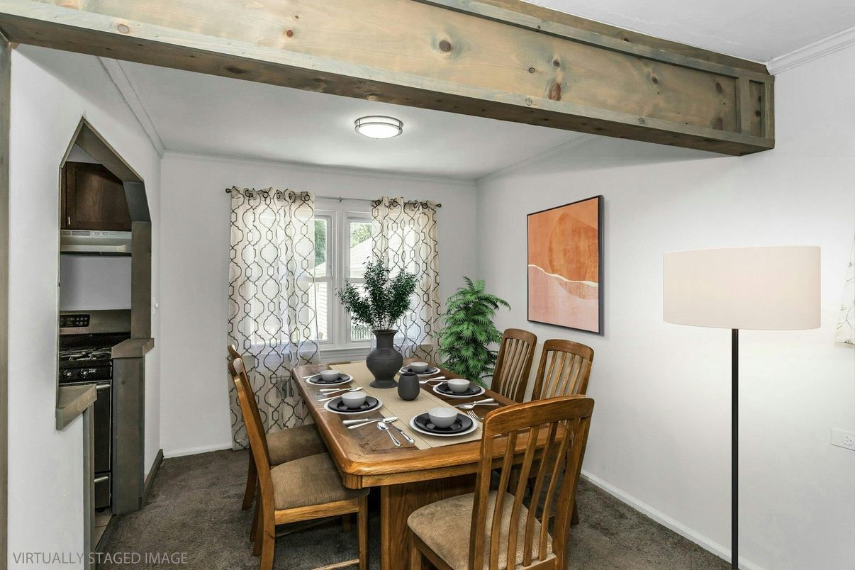 Dining room, Interior