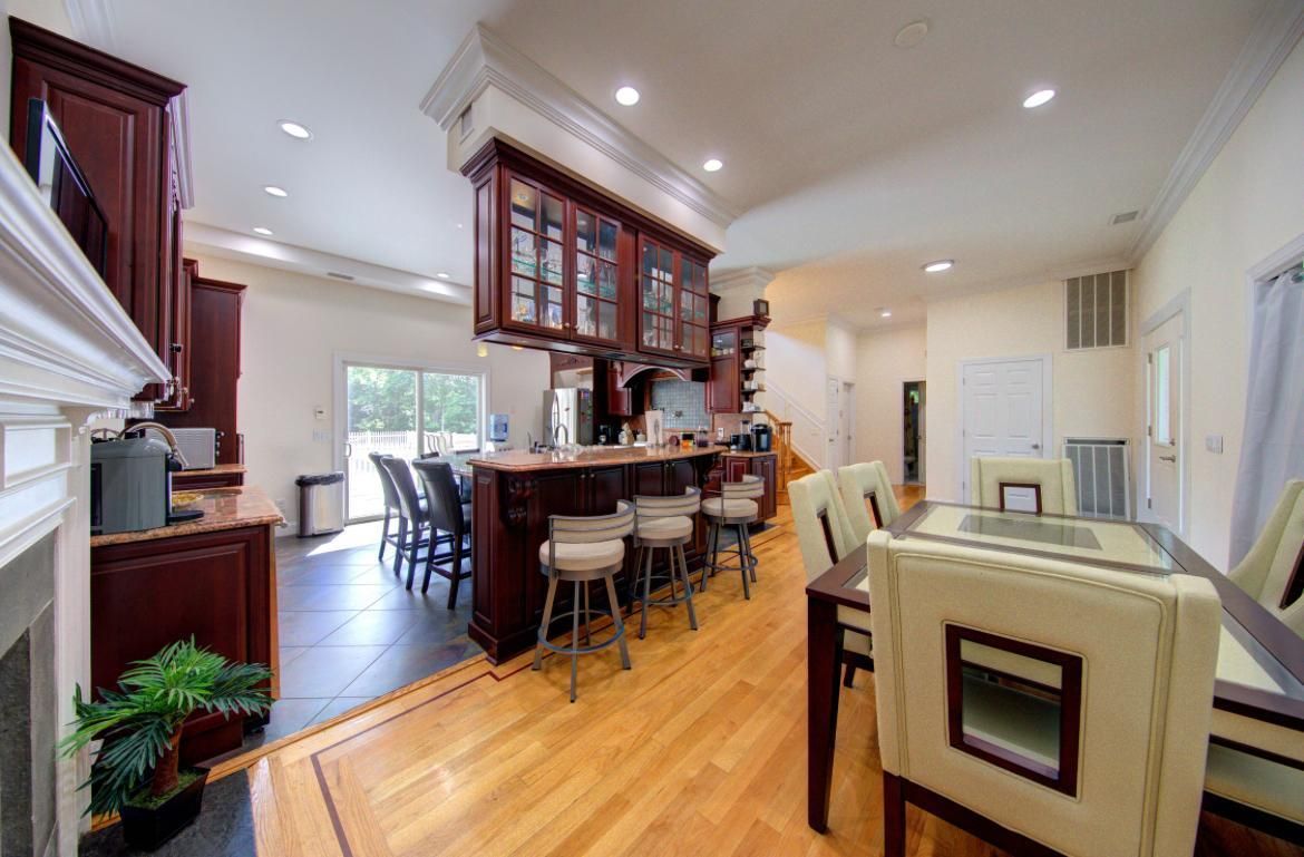 Dining room, Interior, Kitchen, Recessed Lighting, Wood Texture Flooring