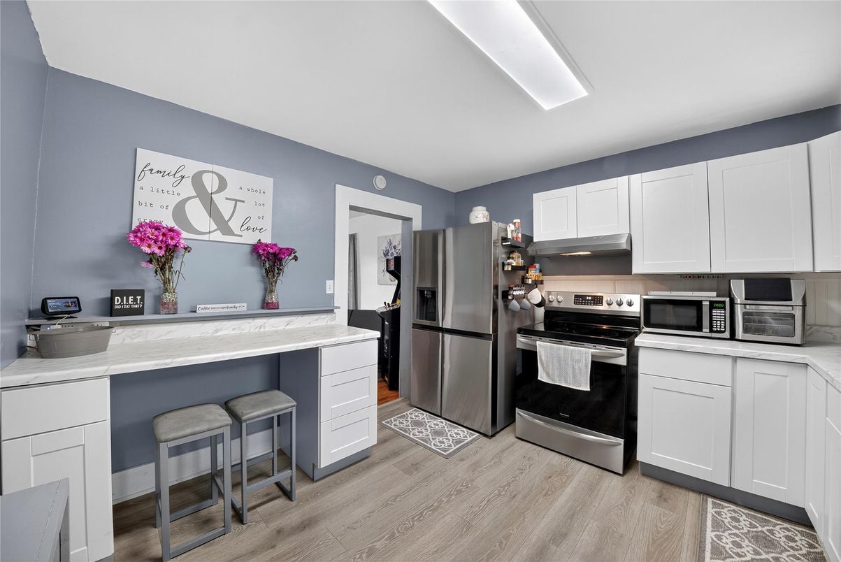 Interior, Kitchen, Stainless Steel Appliances, Wood Texture Flooring