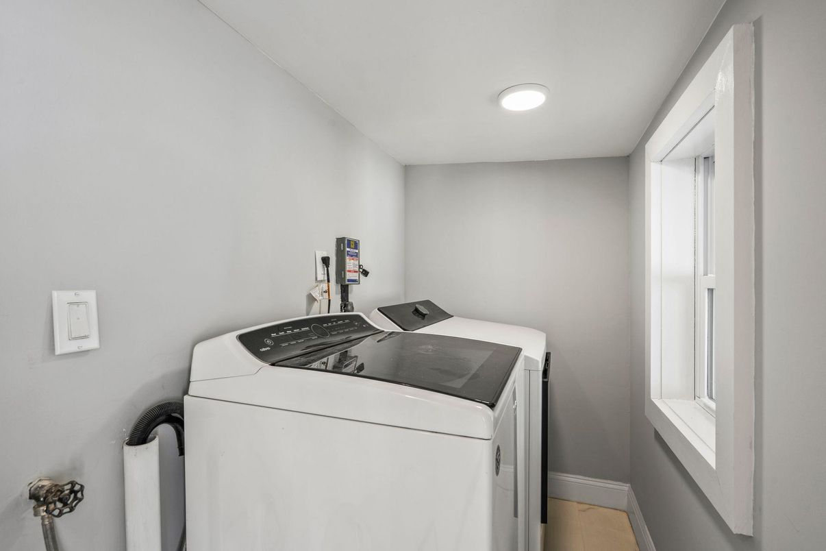 Interior, Recessed Lighting, Washer