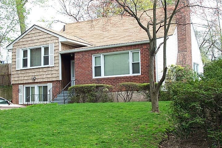 Exterior, Facade, Brick Facade, Split Level