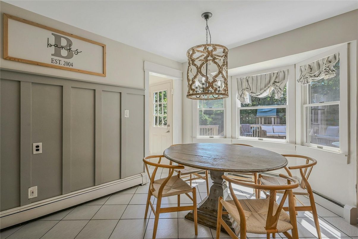 Dining room, Interior, Pendant Lights