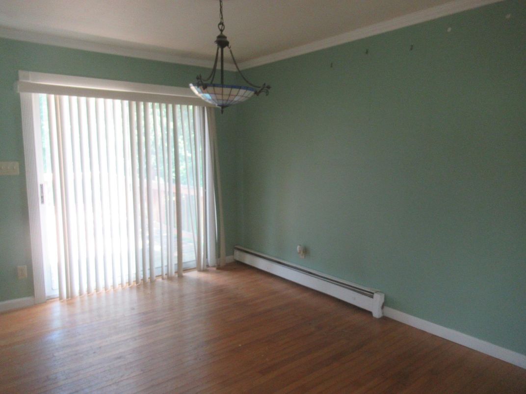 Empty room, Interior, Pendant Lights, Wood Texture Flooring