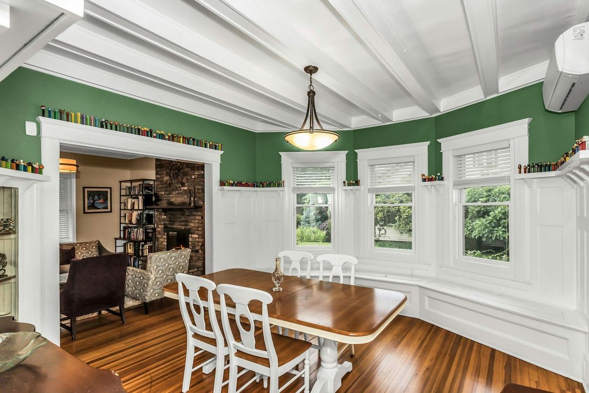 Dining room, Fireplace, Interior, Pendant Lights, Wood Texture Flooring