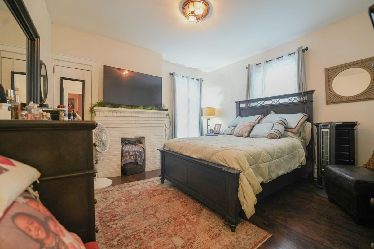 Bedroom, Fireplace, Interior, Wood Texture Flooring