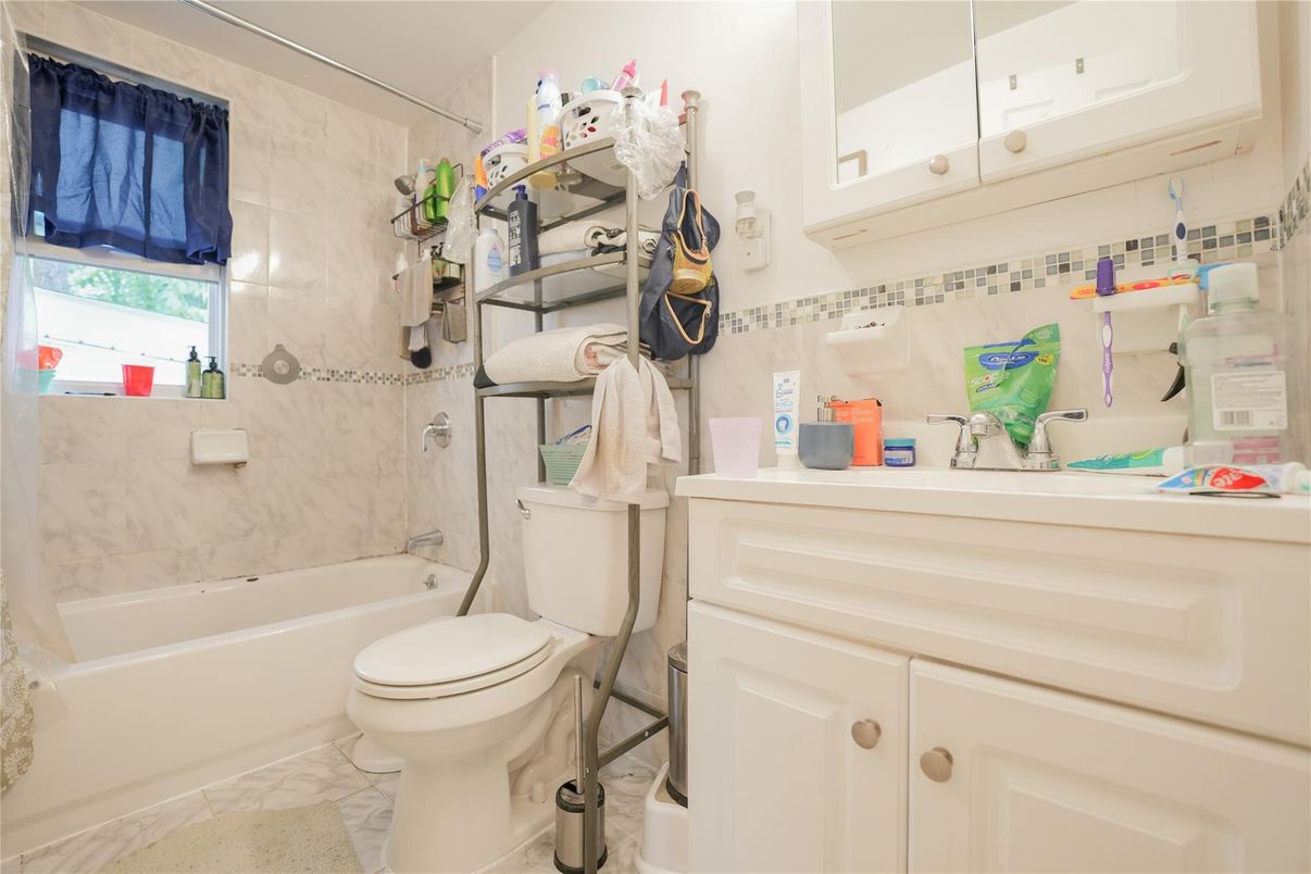 Bathroom, Interior, Marble Walls