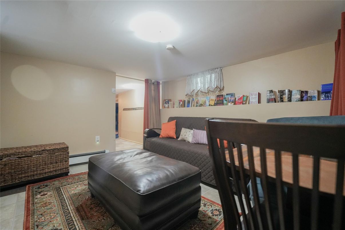 Interior, Living room