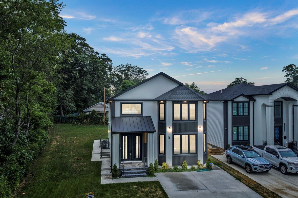 Backyard, Exterior, Facade, Farmhouse