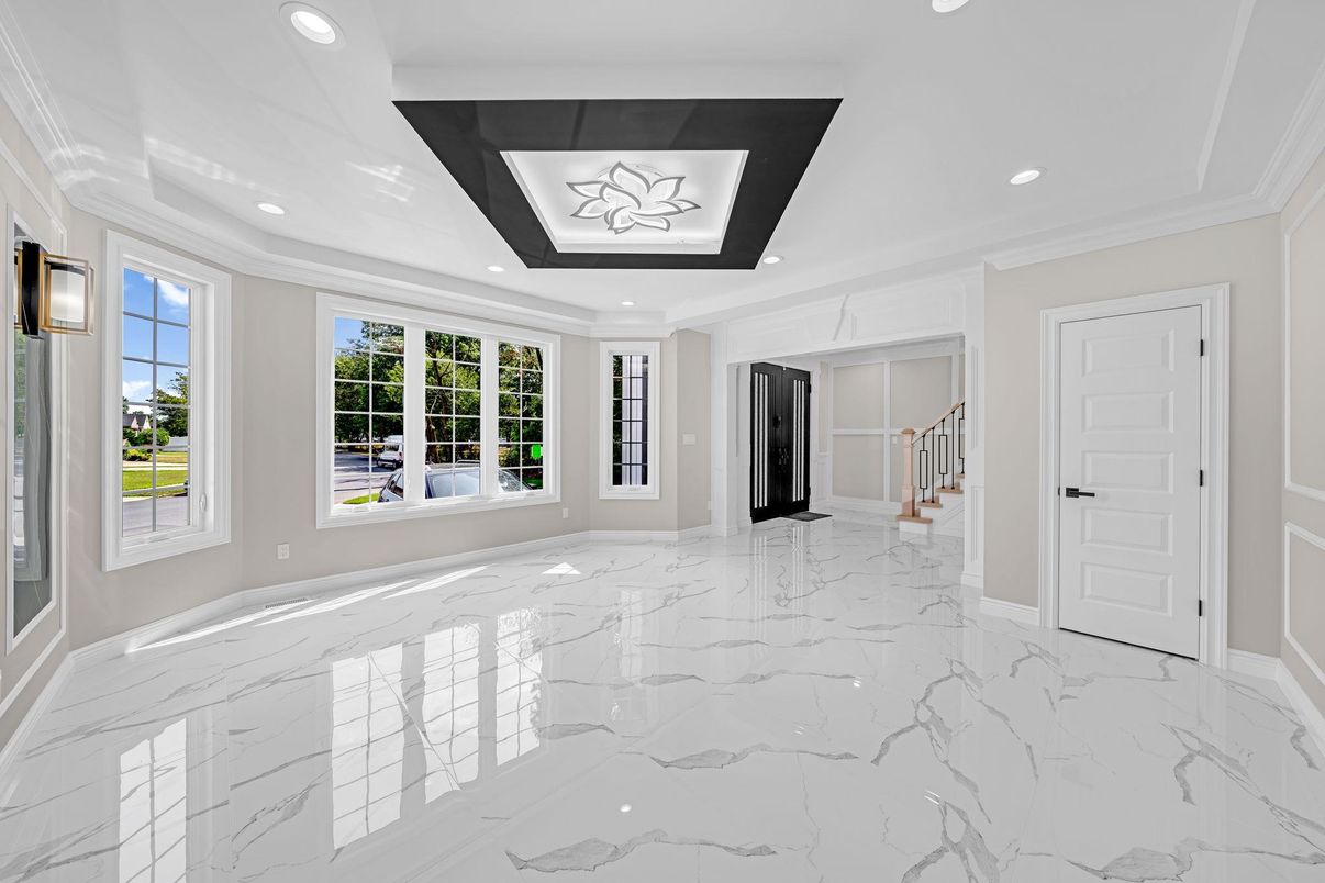 Empty room, Interior, Marble, Recessed Lighting