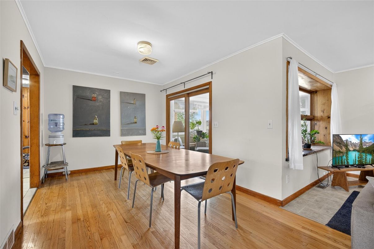 Dining room, Interior, Wood Texture Flooring