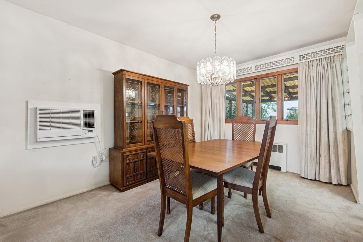 Chandelier, Dining room, Interior
