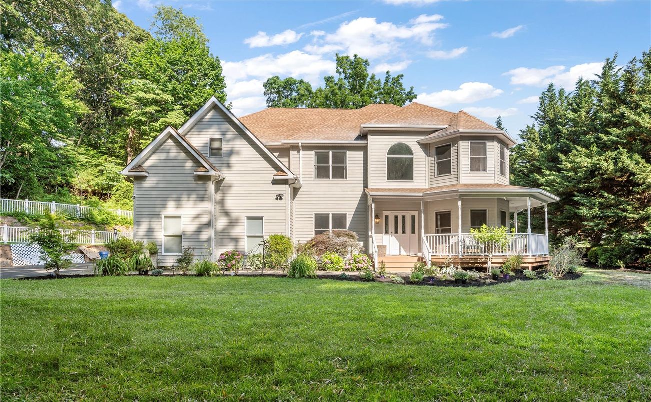 Backyard, Exterior, Facade, Farmhouse