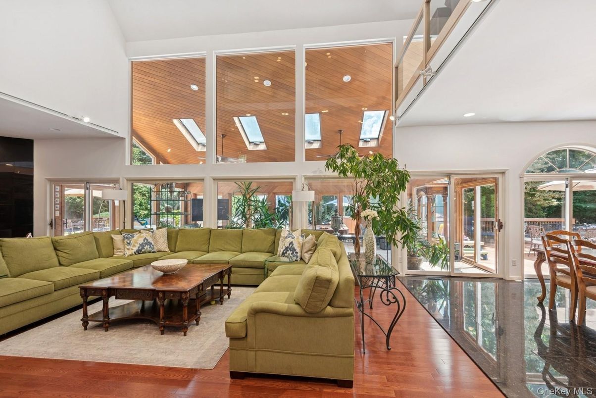 Interior, Living room, Recessed Lighting, Wooden Ceilings, Wood Texture Flooring