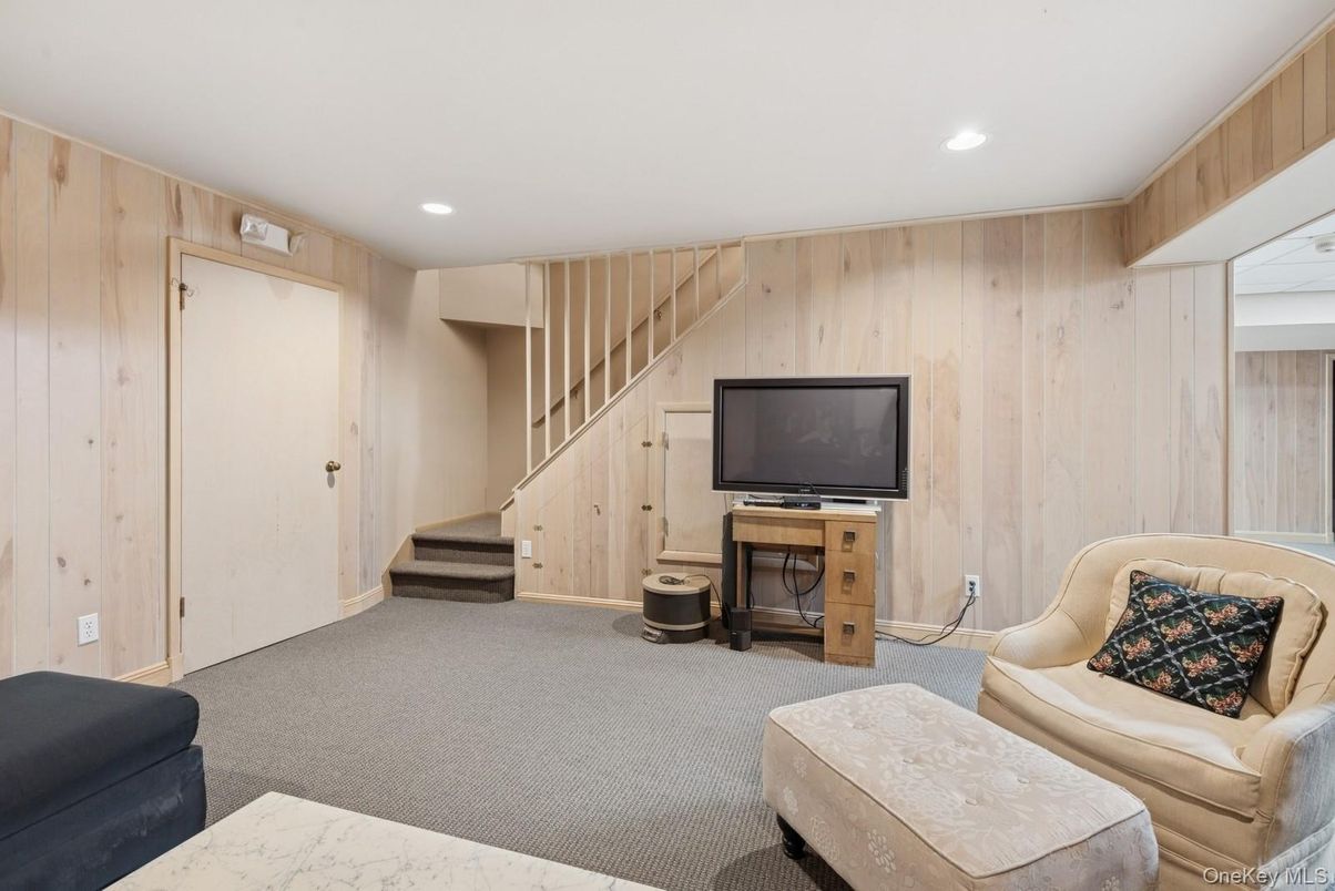 Interior, Living room, Recessed Lighting, Wooden Walls