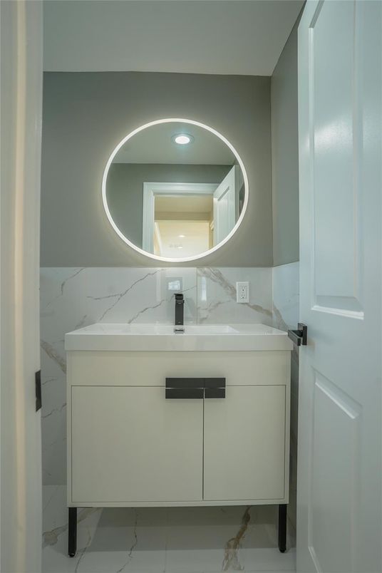 Bathroom, Interior, Marble Walls, Recessed Lighting