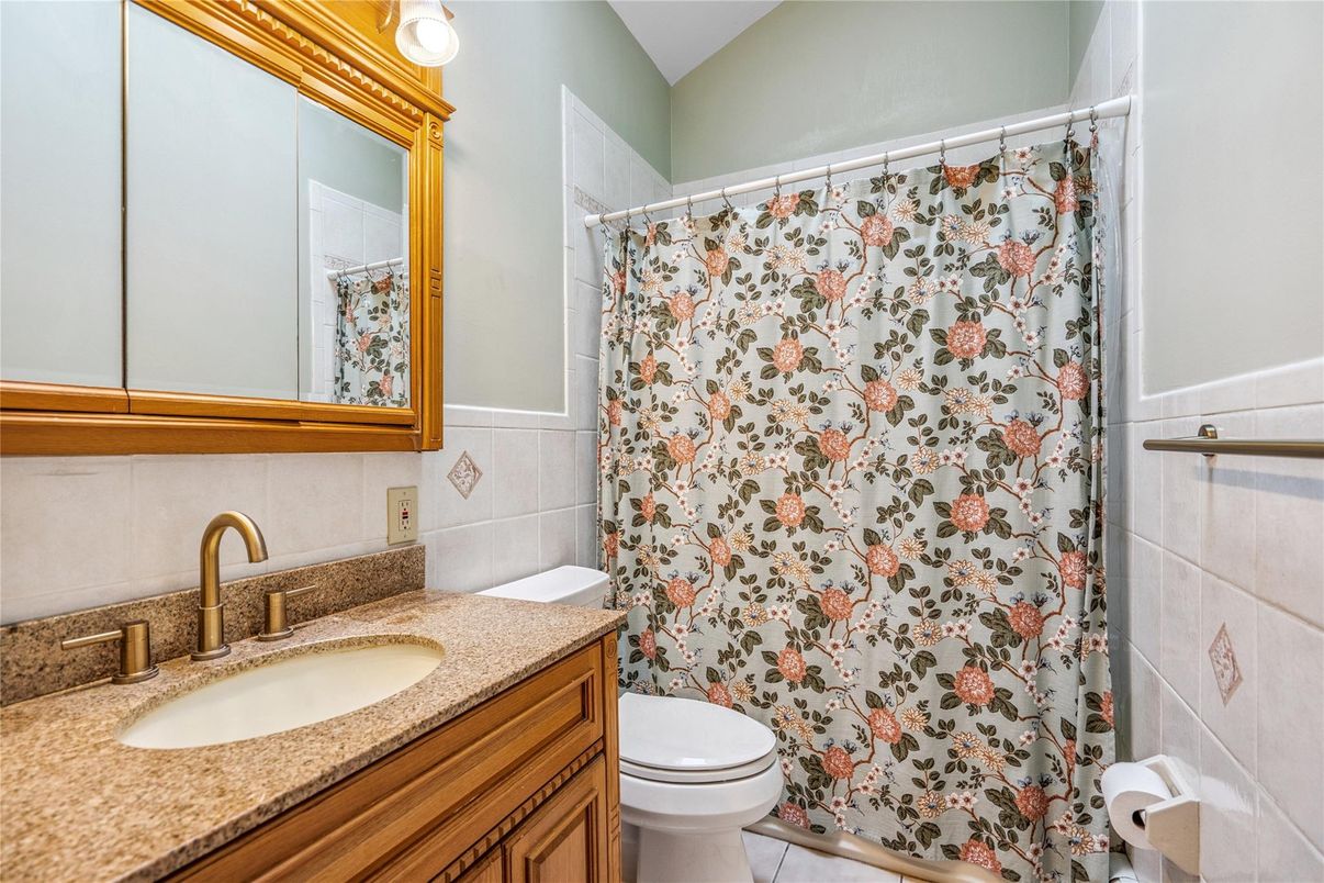 Bathroom, Interior