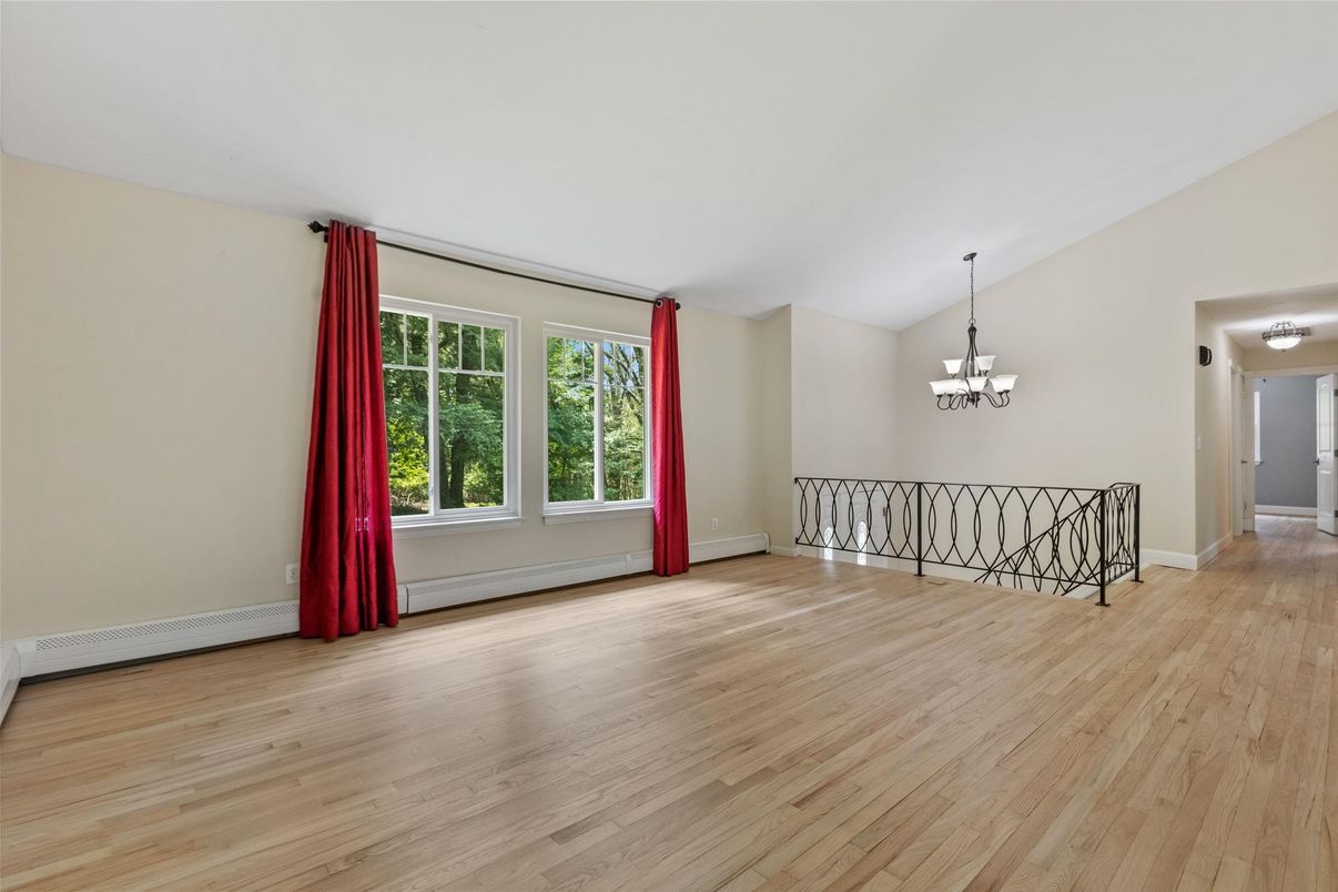 Chandelier, Empty room, Interior, Wood Texture Flooring