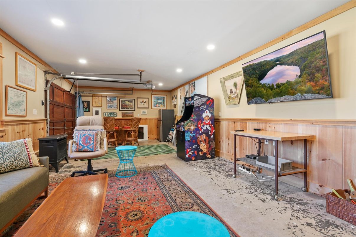 Interior, Recessed Lighting