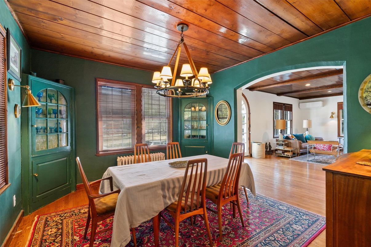 Chandelier, Dining room, Interior, Recessed Lighting, Wooden Ceilings, Wood Texture Flooring