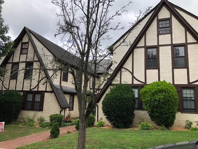 Exterior, Facade, Tudor Revival