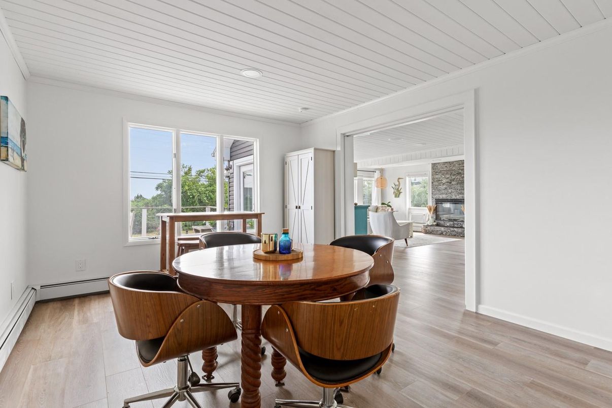 Dining room, Interior, Recessed Lighting, Wood Texture Flooring