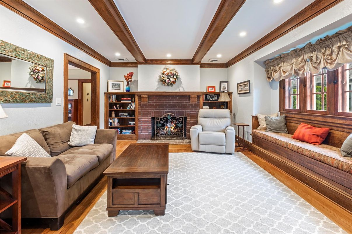 Fireplace, Interior, Living room, Recessed Lighting, Wooden Beams, Wood Texture Flooring