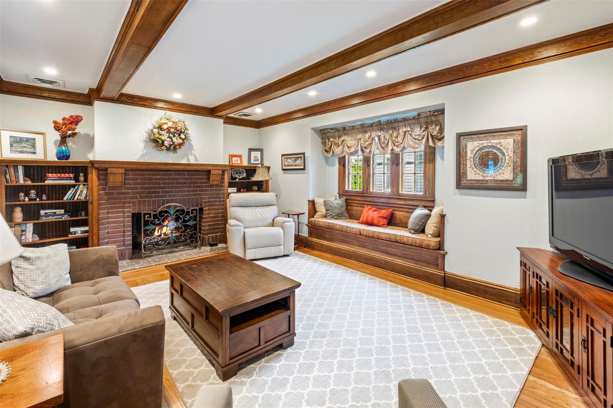 Fireplace, Interior, Living room, Recessed Lighting, Wooden Beams, Wood Texture Flooring