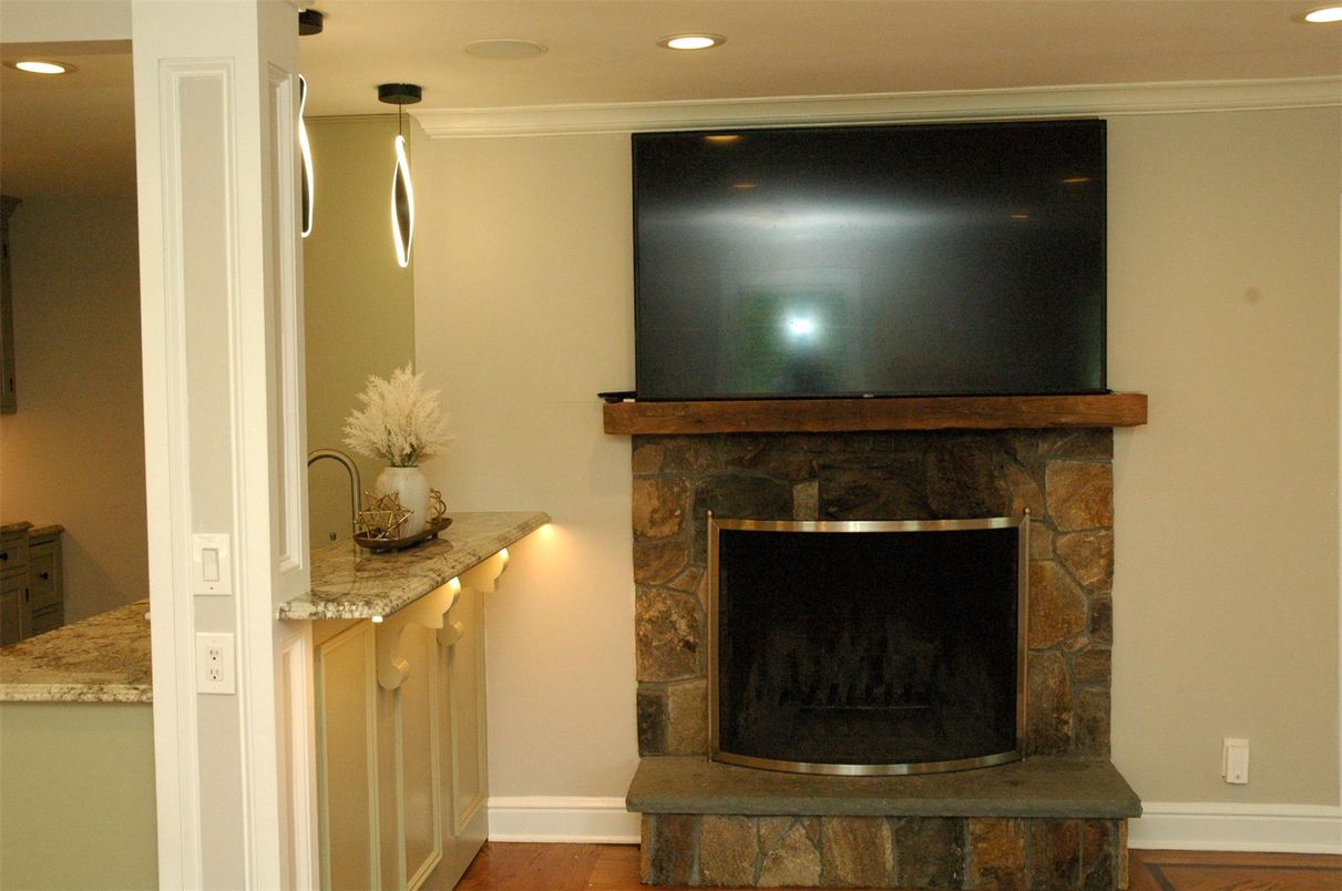 Fireplace, Interior, Pendant Lights, Recessed Lighting, Wood Texture Flooring