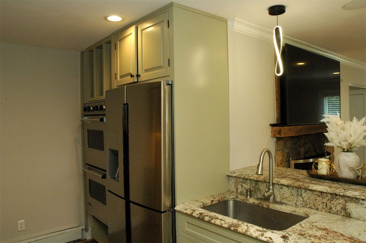 Interior, Kitchen, Pendant Lights, Recessed Lighting