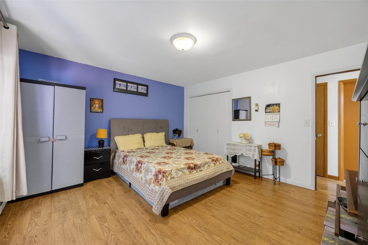 Bedroom, Fireplace, Interior, Wood Texture Flooring