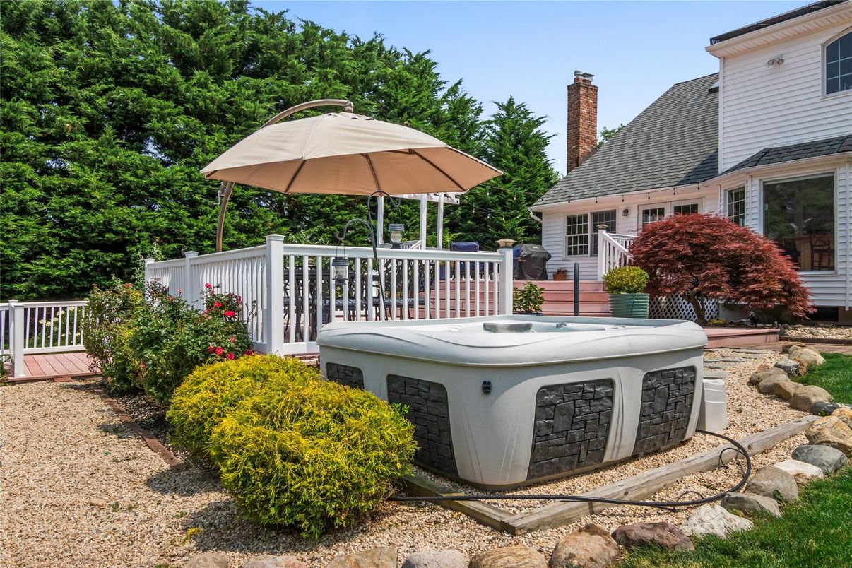 Backyard, Exterior, Hot Tub