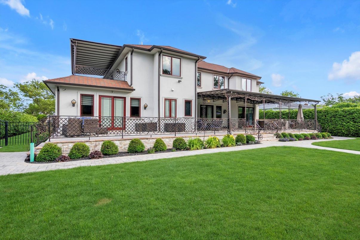 Backyard, Exterior, Facade, Mediterranean