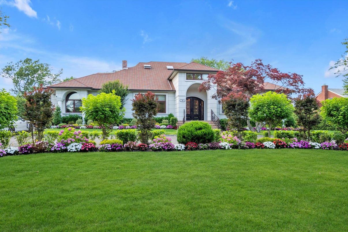 Backyard, Exterior, Facade, Spanish Mediterranean