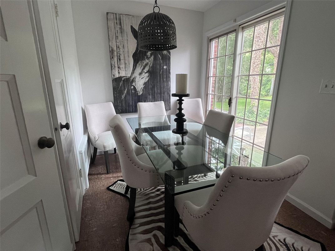 Dining room, Interior