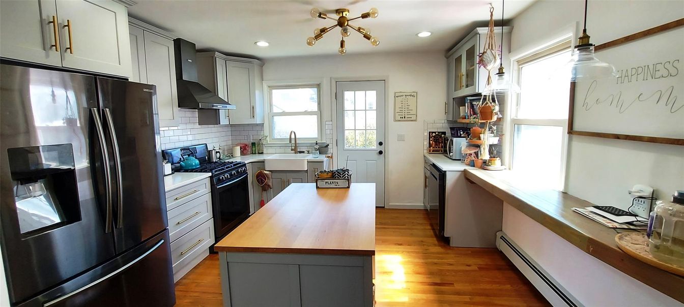 Interior, Kitchen, Pendant Lights, Recessed Lighting, Wood Texture Flooring