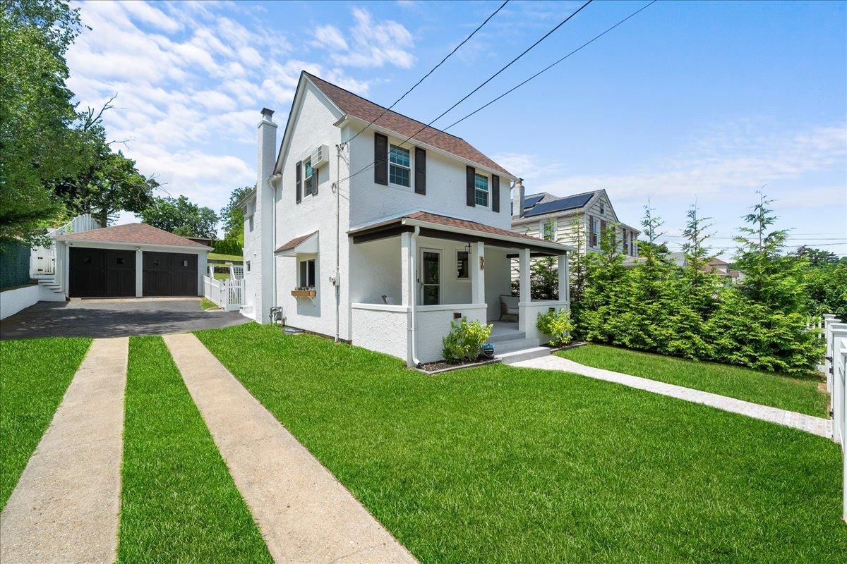 Backyard, Detached Garage, Exterior