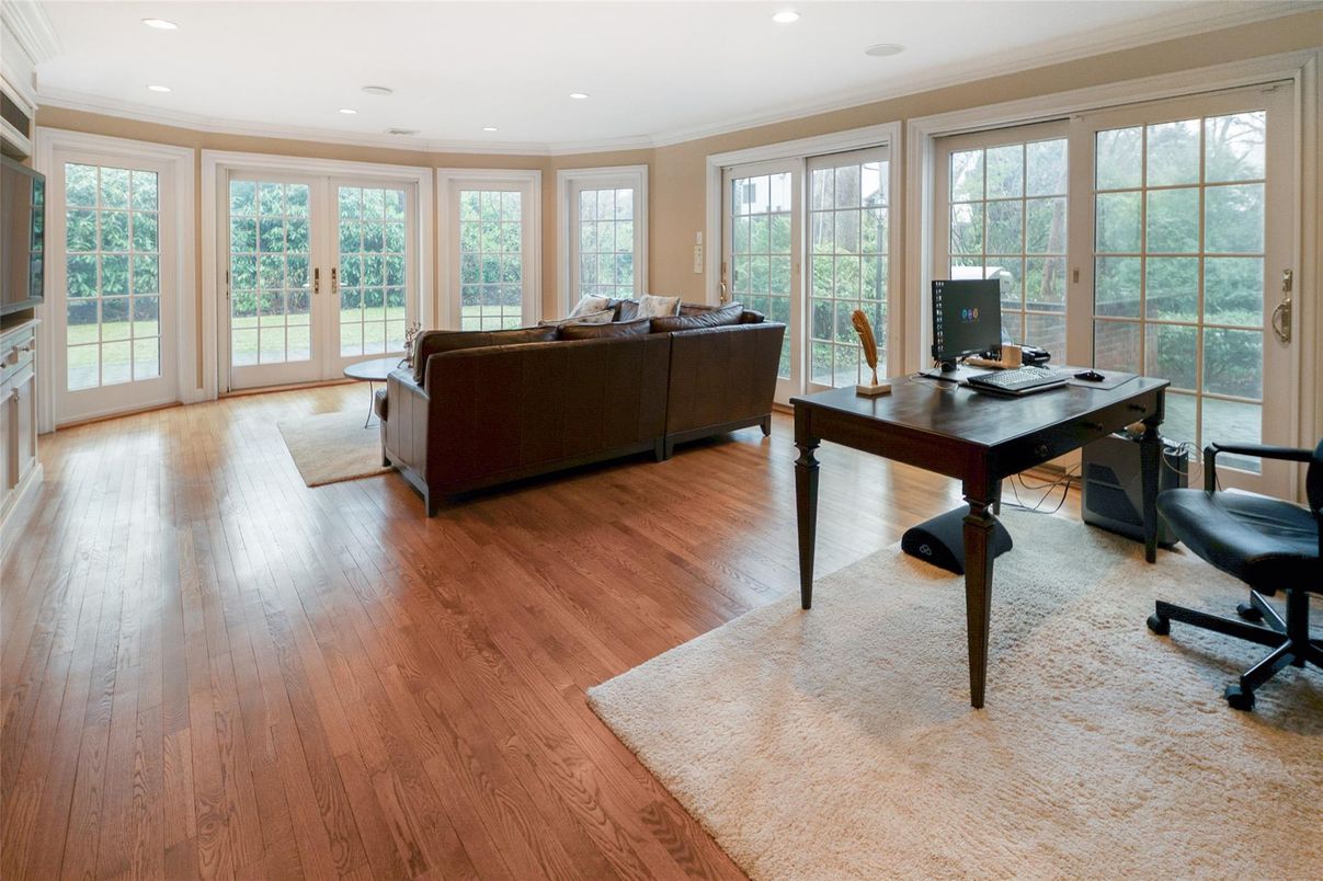 Home Office, Interior, Living room, Recessed Lighting, Wood Texture Flooring